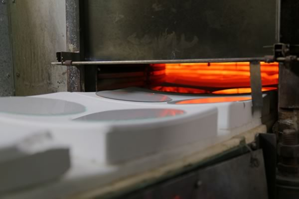 Electric glass lehr heating